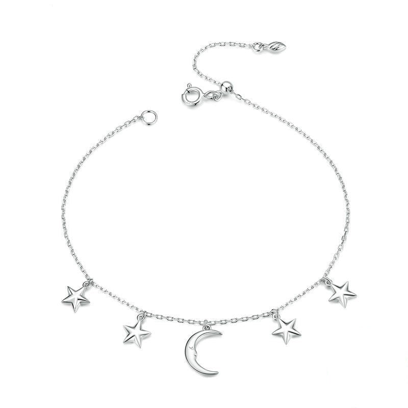 Fantasy-Armband mit Sternen und Mond aus Silber.