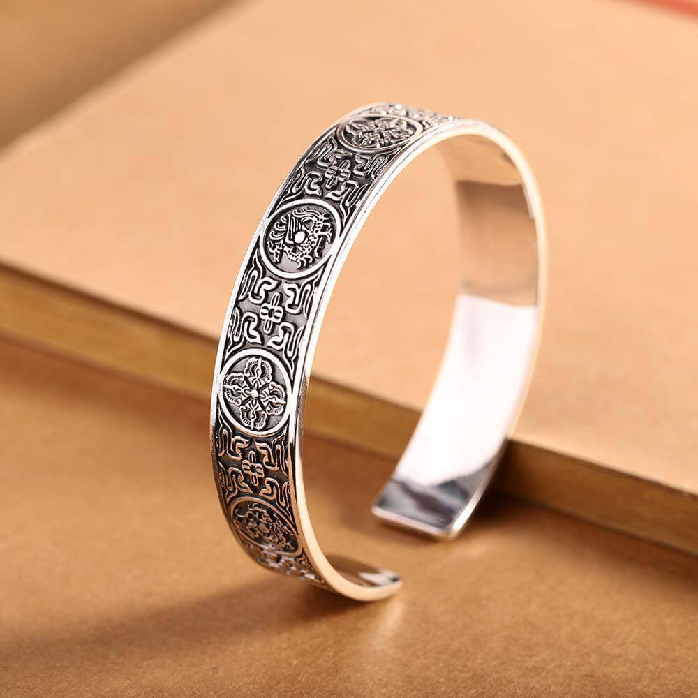 Hochwertiges 999er Vollsilber-Armband