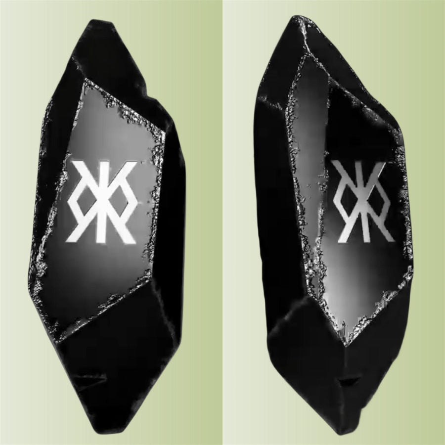 Obsidian Rune Stone – Mystisches Sammlerstück