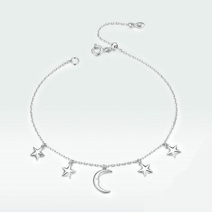 Fantasy-Armband mit Sternen und Mond aus Silber.