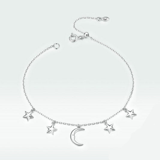 Fantasy-Armband mit Sternen und Mond aus Silber.