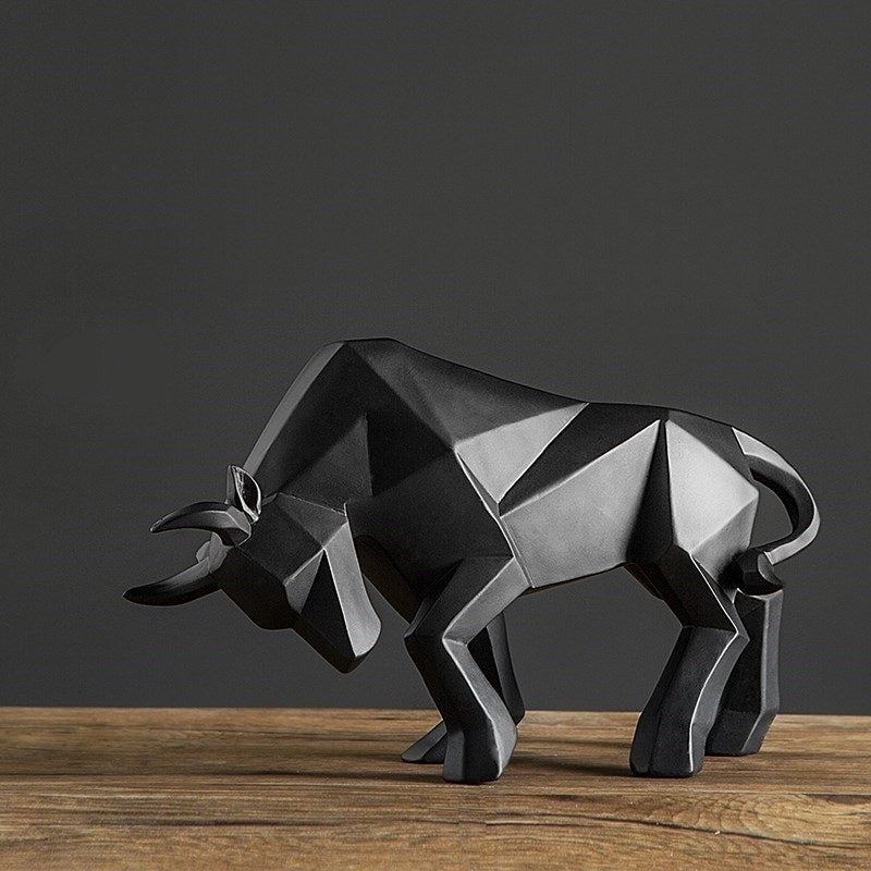 Modern Bull – Geometrische Stier-Skulptur aus Resin für stilvolle Wohn- & Bürodekoration