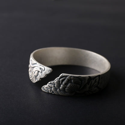 „Phoenix Peony“ Armreif im Retro-Ethno Stil