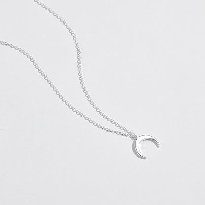 Halskette mit Halbmond in S925 Sterlingsilber